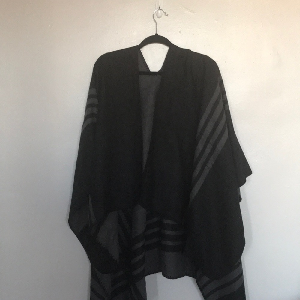 BB Dakota Poncho